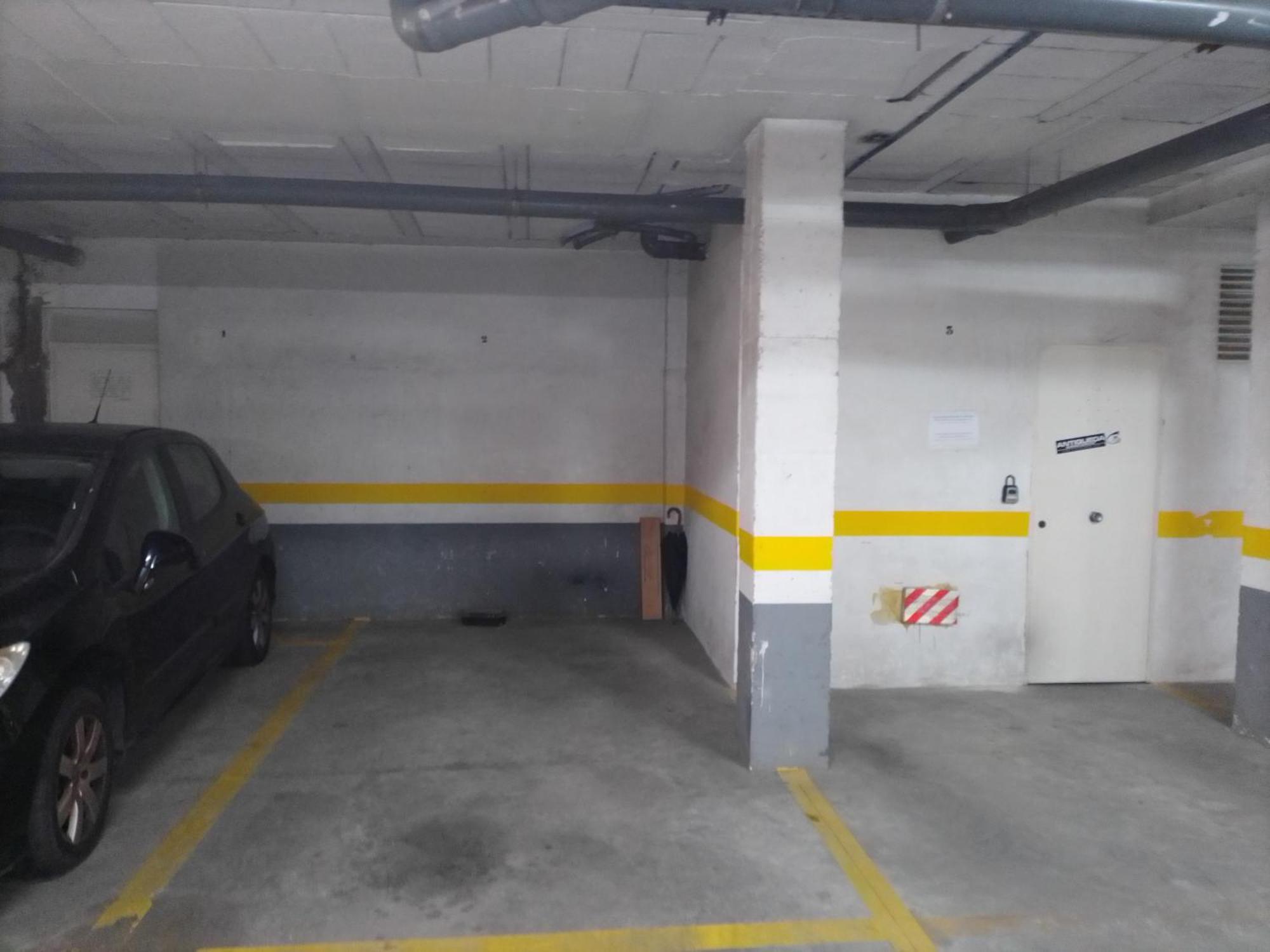 Galindo Center Premium Suites, Free Parking Севилья Экстерьер фото